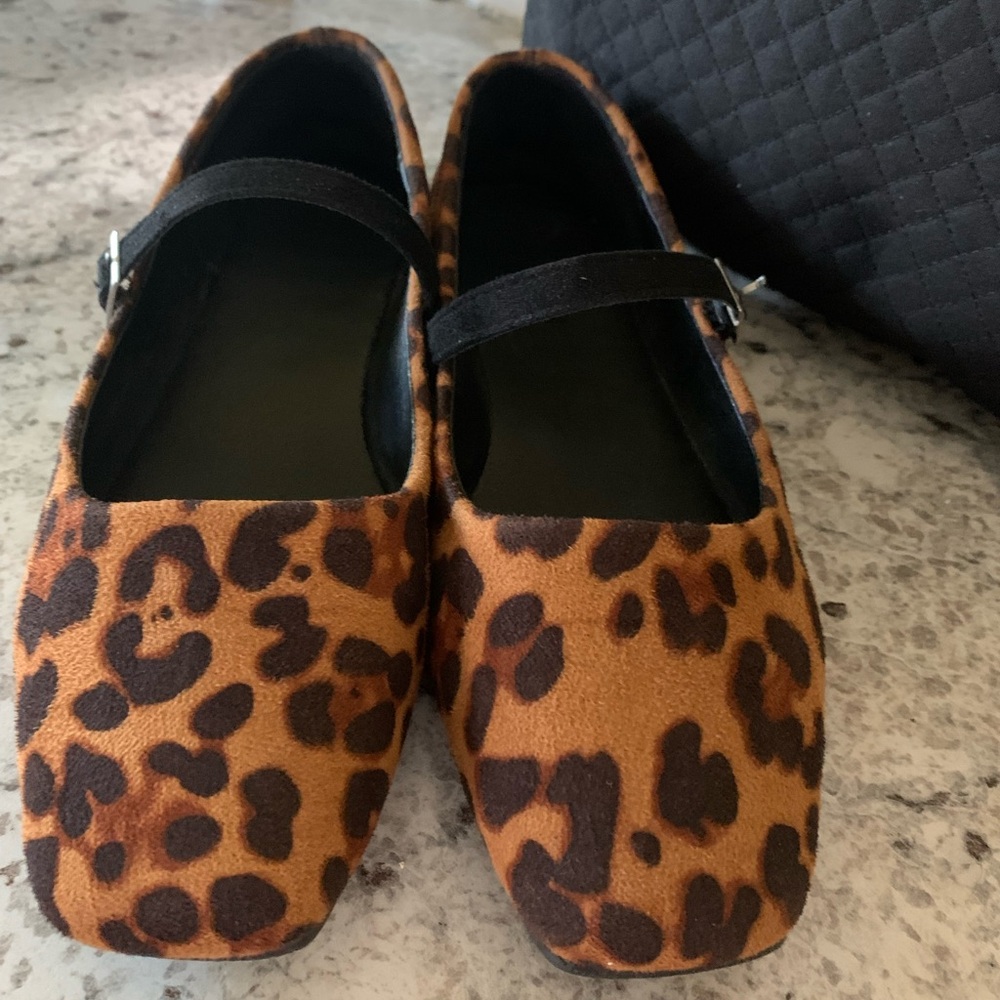 Leopard Print Mary Jane Flats - Brown & Black